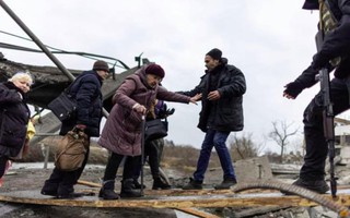 Nga đề xuất lệnh ngừng bắn mới, mở hành lang sơ tán dân Ukraine... qua Nga