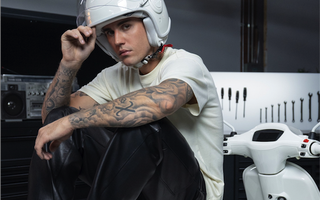Vespa hợp tác làm xe máy cùng ngôi sao Justin Bieber