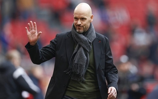 Erik ten Hag nhận lương khủng, xới tung dàn trợ lý Man United