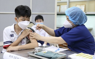TP HCM: Khoảng 30.000 học sinh lớp 6 được tiêm ngừa vắc-xin Covid-19