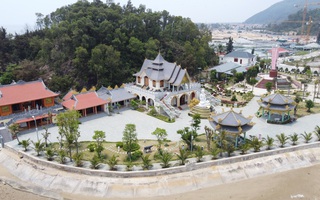 Ngôi chùa có kiến trúc "độc, lạ", hút khách du lịch nơi cửa biển Thanh Hóa