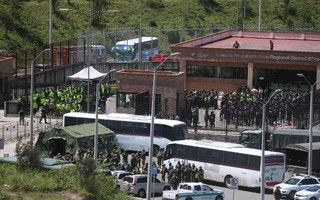 Tranh vị trí “đại bàng” trong tù Ecuador, 20 người chết, 16 người bị thương