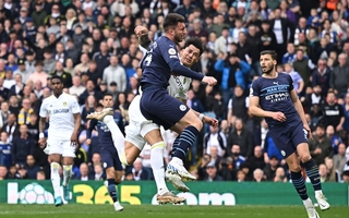 Mưa bàn thắng hạ Leeds United, Man City đòi ngôi đầu Ngoại hạng