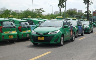 Tài xế taxi ồ ạt bỏ nghề