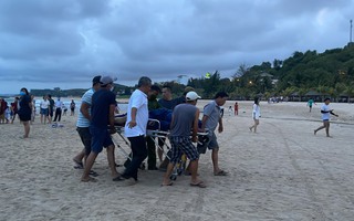 2 du khách chết đuối khi tắm biển tại Mũi Né