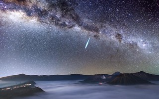 Đêm nay, ngắm sao chổi Halley đổ "mưa ánh sáng" xuống Trái Đất