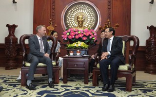 Bí thư Thành ủy TP HCM tiếp Đại sứ Vương quốc Anh tại Việt Nam