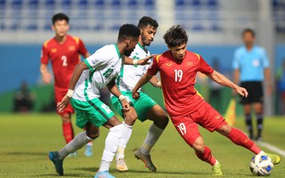 Lối chơi của U23 Việt Nam ở hiệp 2 với Ả Rập Saudi gây tranh cãi