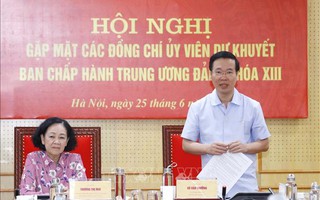 Mỗi Ủy viên dự khuyết Trung ương cần luôn "giữ mình", tránh xa những cám dỗ hằng ngày