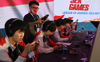 Con đường trở thành tuyển thủ eSports chuyên nghiệp – có hoàn toàn là nhờ may mắn?