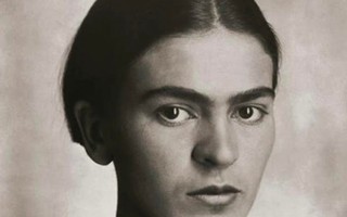 Tiết lộ những hình ảnh hiếm hoi của "Thánh nữ hội họa" Frida Kahlo