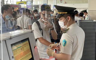 Giám đốc Sở Du lịch TP HCM: Giá vé máy bay tăng đột ngột gây khó cho du lịch
