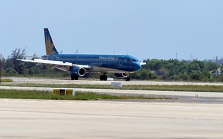 Máy bay Vietnam Airlines hạ cánh khẩn cấp tại sân bay Đà Nẵng