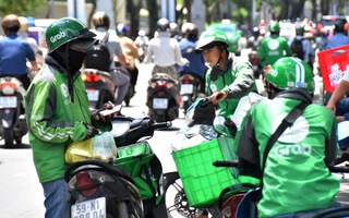 Kiểu phụ thu quái lạ của Grab!