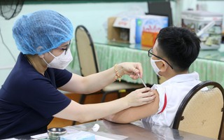 TP HCM là 1 trong 5 tỉnh, thành có tỉ lệ tiêm vắc-xin phòng Covid-19 cho trẻ còn thấp