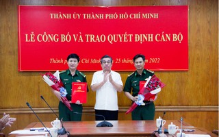 Trao Quyết định Phó Bí thư Đảng ủy cho Chỉ huy trưởng Bộ đội Biên phòng TP HCM
