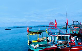 2 thuyền cá cùng 9 ngư dân gặp nạn trên vùng biển Hà Tĩnh