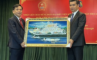 Viện trưởng VKSND Tối cao Lào thăm VKSND TP HCM
