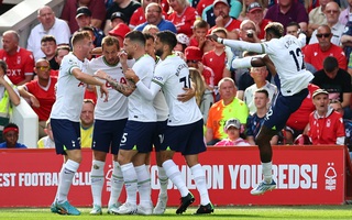 Tottenham trở lại Top 3, Harry Kane hụt hat-trick vẫn lập kỳ tích