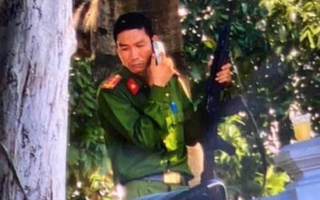 Khởi tố nguyên đại úy trại giam nổ súng cướp tiệm vàng ở Huế