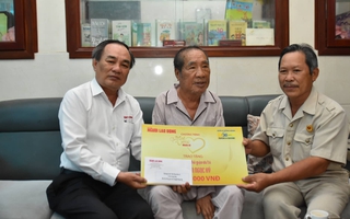 “Mai Vàng nhân ái” thăm nhà văn Nguyễn Ngọc Ký, Nguyễn Khoa Đăng