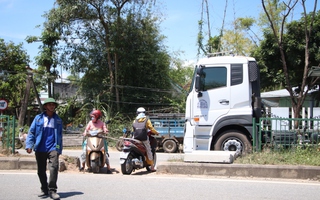 Sau tai nạn đau lòng ở Quảng Nam: Sẽ mở nút giao thông trước ngày 10-10