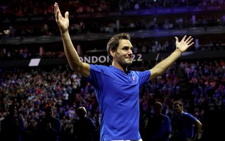 Federer tạo tuyệt tác ở trận đấu chia tay