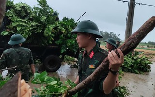 Bão chưa vào, đảo Lý Sơn đã có mưa to và gió giật cấp 8