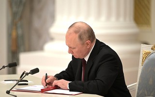 Tổng thống Vladimir Putin kêu gọi Ukraine trở lại đàm phán