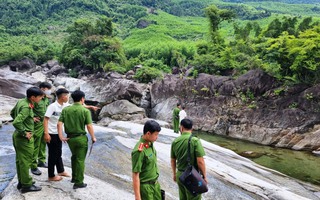 Đi tắm suối sau lễ khai giảng, 2 học sinh chết đuối