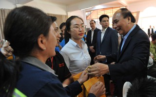 Chủ tịch nước Nguyễn Xuân Phúc: Mỗi công nhân phải tự lực, tự cường, vươn lên mạnh mẽ