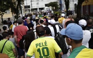 Biển người Brazil chia tay "Vua" Pele lần cuối