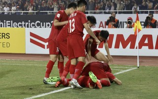 Bùng nổ ở Mỹ Đình, tuyển Việt Nam đoạt vé vào Chung kết AFF Cup 2023