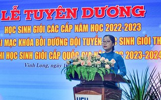 Vĩnh Long: Hàng trăm học sinh giỏi các cấp được tuyên dương