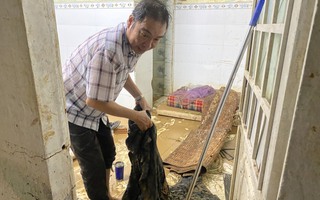 Đà Nẵng: Khốn khổ vì 4 ngày 2 lần dọn đồ chạy lụt