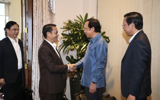 Bí thư Thành ủy TP HCM tiếp Đoàn đại biểu cấp cao Đảng Nhân dân Cách mạng Lào