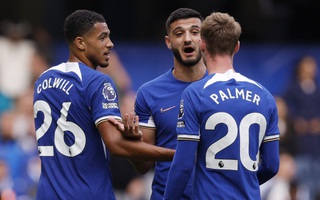 Thắng Fulham 2-0, Chelsea chưa trở lại tốp 10