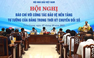 Báo chí đấu tranh với thông tin xấu, độc