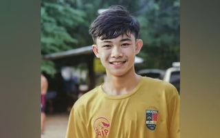 Thiếu niên từng được cứu khỏi hang động Thái Lan tự sát tại Anh