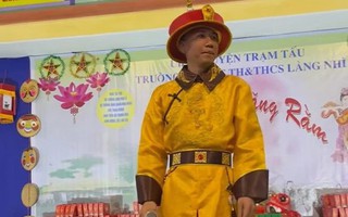 "Giang hồ mạng" Phú Lê tổ chức trung thu trong trường học: Động thái từ UBND tỉnh