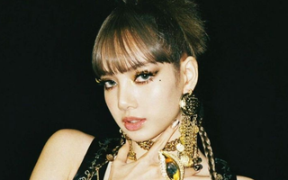 Lisa (BLACKPINK) bị bạn bè xa lánh, đã chia tay với bạn trai tỉ phú?