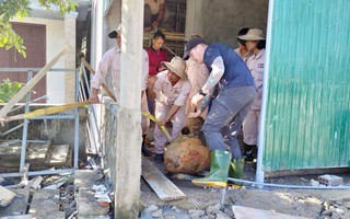 Phát hiện quả bom "khủng" trong vườn nhà dân ở Quảng Bình