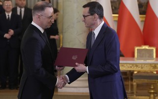 Ba Lan thành lập chính phủ dự kiến chỉ tồn tại... 14 ngày