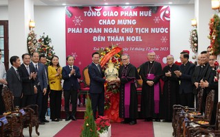 Chủ tịch nước Võ Văn Thưởng thăm Tổng Giáo phận Huế