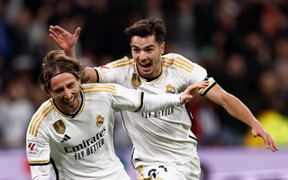 Modric lập kỷ lục khi Real Madrid đại thắng Villarreal