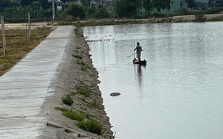 Dùng kích điện rà cá,  người đàn ông nghi bị điện giật tử vong