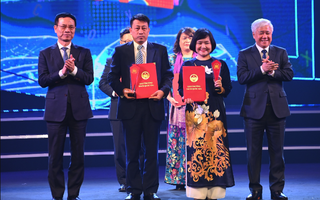 "Chào tiếng Việt' và sách về ranh giới ngoài thềm lục địa đoạt giải A Giải thưởng Sách quốc gia