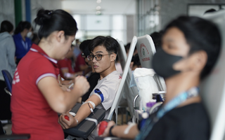 Hơn 3.000 người tham gia hiến máu cứu người