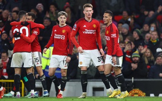 "Người hùng" McTominay giúp Man United bay cao Top 6