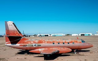 Máy bay Elvis Presley có chủ mới sau hơn 40 năm ở "nghĩa địa"